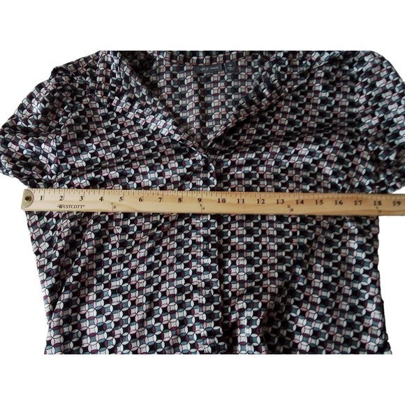 Women's Apt 9 Y2K Silky Short Sleeve Geometric Blouse/Top Size Medium - Picture 12 of 15